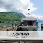 Apartman Marie Antoinette, Blick Auf Den Stadtplatz, Traunseeblick - Ideal Fuer Paare Und Kulturinteressierte Gmunden