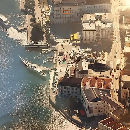 Apartment Marie Antoinette, Blick Auf Den Stadtplatz, Traunseeblick - Ideal Fuer Paare Und Kulturinteressierte Gmunden