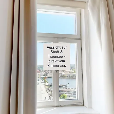 Salzkammergut Homes - Marie Antoinette, Blick Auf Den Stadtplatz, Traunseeblick - Ideal Fuer Paare Und Kulturinteressierte *