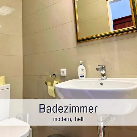 Marie Antoinette, Blick Auf Den Stadtplatz, Traunseeblick - Ideal Für Paare Und Kulturinteressierte