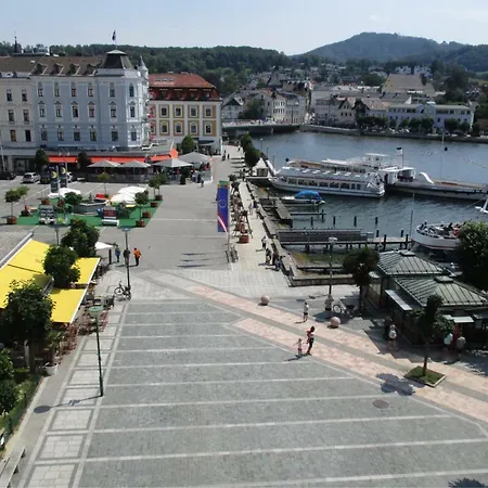 Salzkammergut Homes - Marie Antoinette, Blick Auf Den Stadtplatz, Traunseeblick - Ideal Fuer Paare Und Kulturinteressierte Gmunden